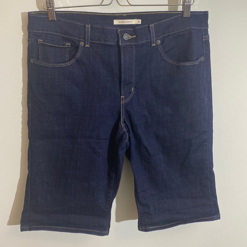 Levi Strauss Dark Blue Bermuda Jean Shorts - Size 31